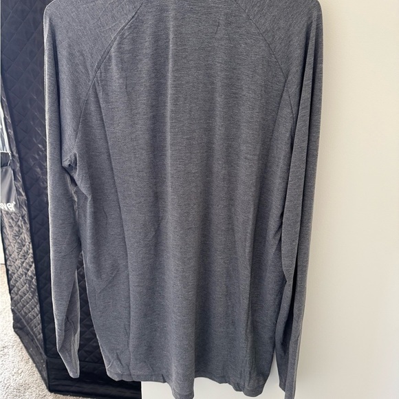 North Face lightweight 3/4 zip Pullover - Picture 6 of 6